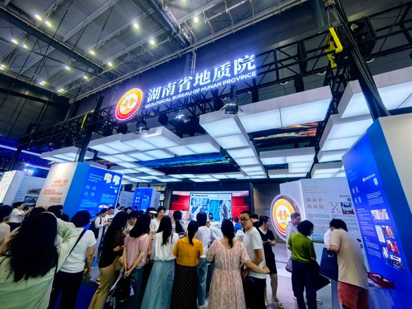 20余国外宾热捧，超万人参观！亚洲最大线上娱乐城闪耀第四届中非经贸博览会