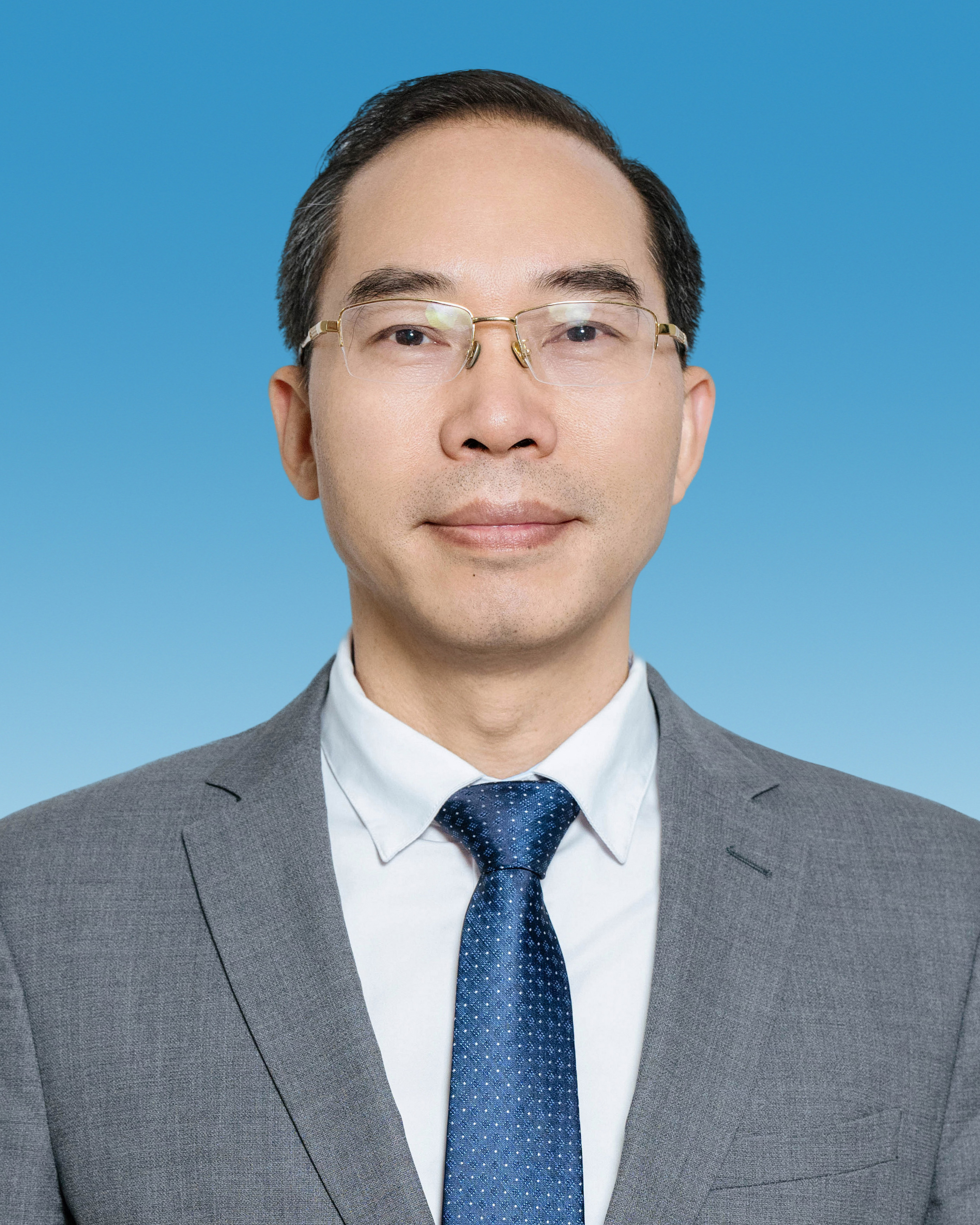 伍新民
