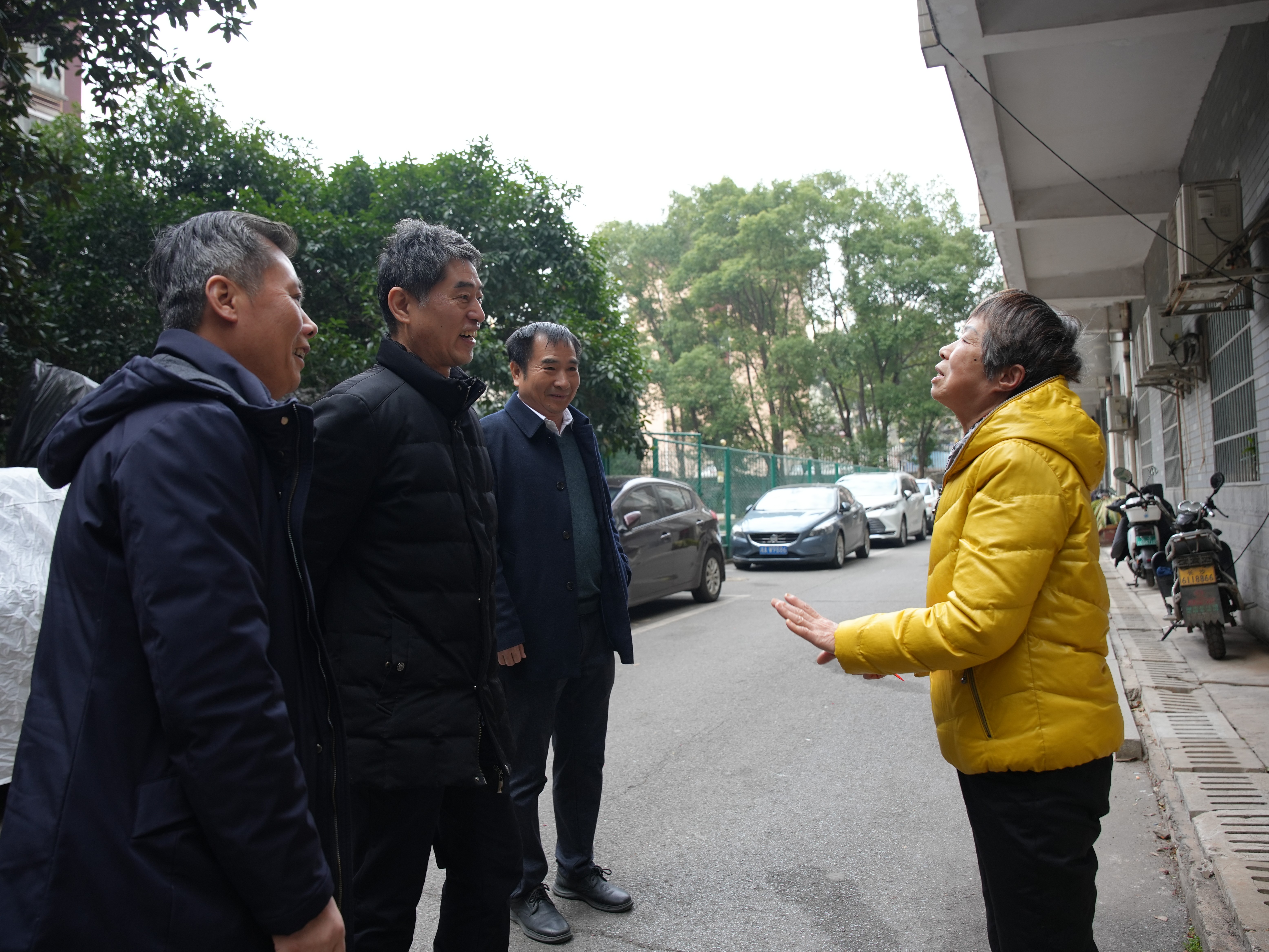 冬日暖阳，关爱同行——蒋年生到测试中心开展春节走访慰问活动