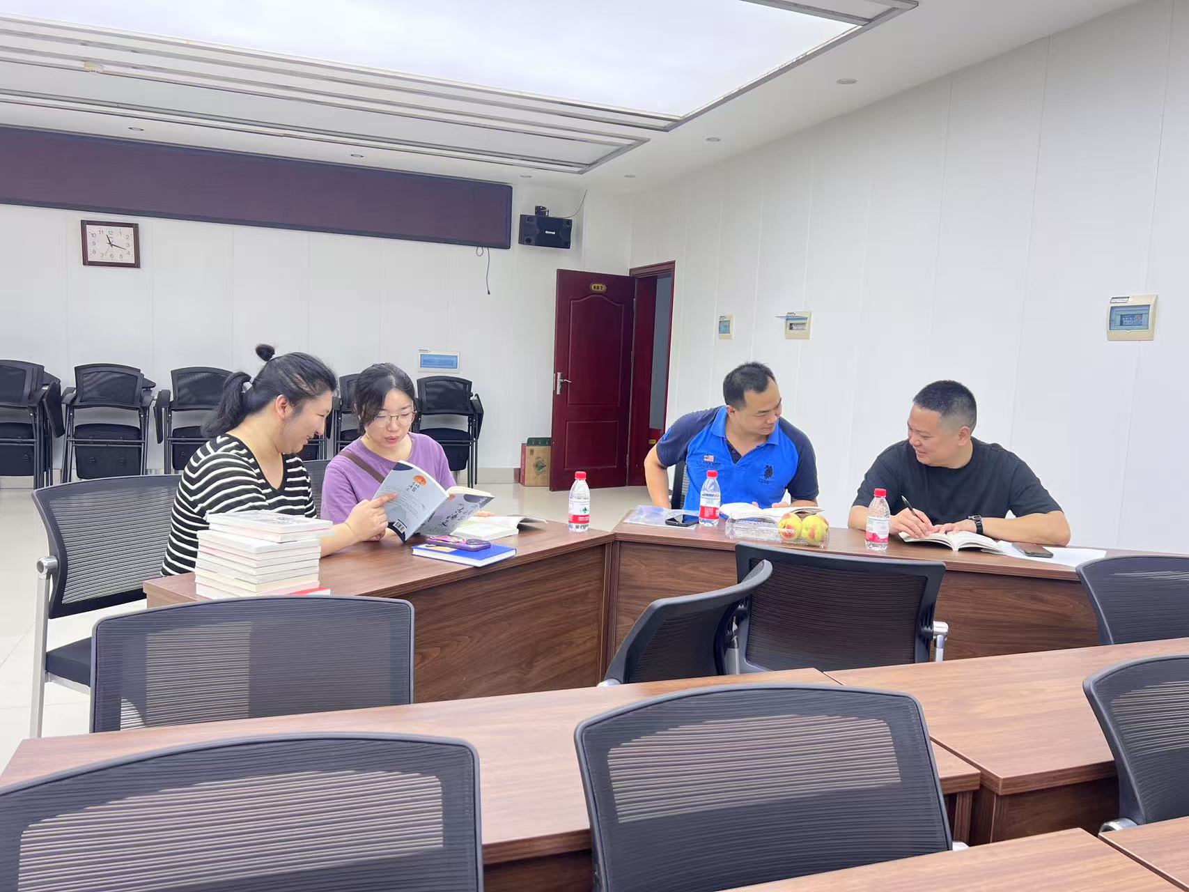 【凝聚·共享·同行 】《人性的弱点》读书系列活动之主题团建活动圆满开展