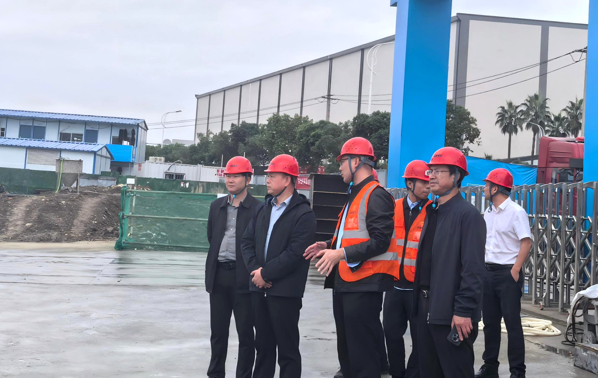 廖凤初、雷建斌深入基础公司四川项目调研